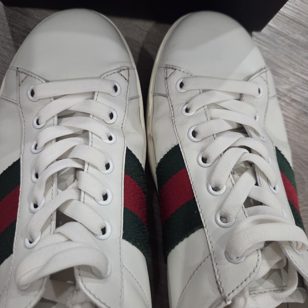 Gucci Men's White and Green Sneakers - Picture 5 of 13